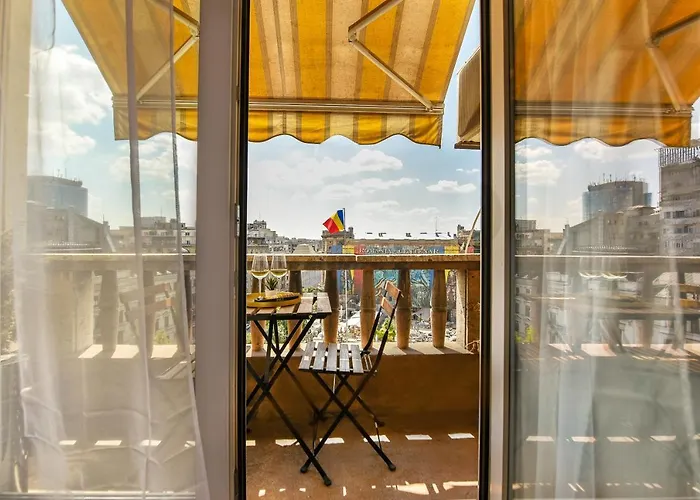 Chic Accommodation With Breathtaking Views Over Calea Victoriei - Your Central Heaven Bucureşti